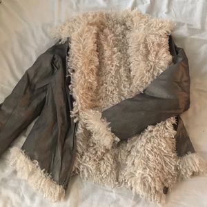 Clueless fully lined furry silver zip up jacket